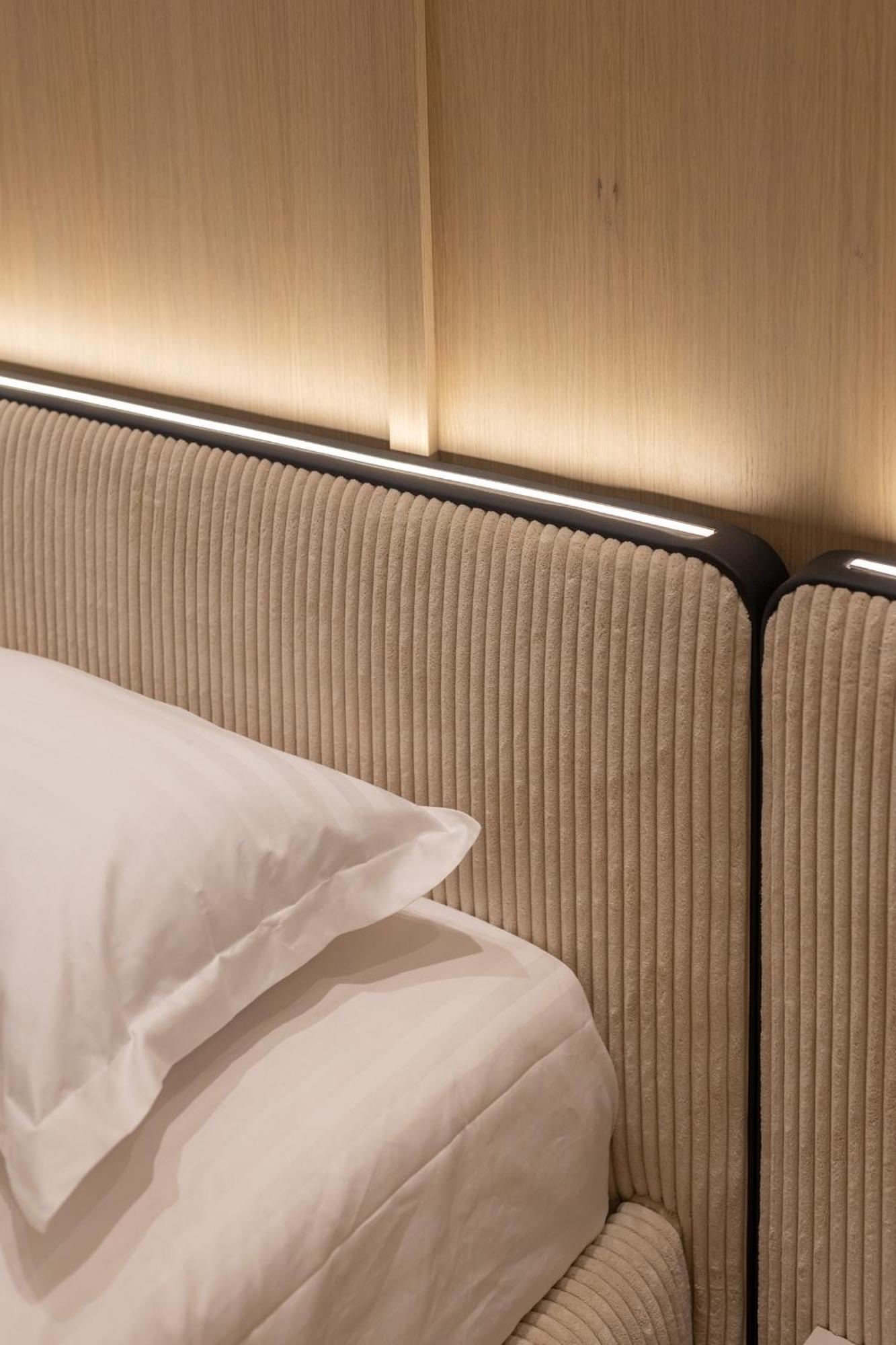 Central Inn, New Bazaar Apartment ティラナ エクステリア 写真